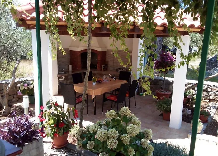 Apartment Rusula Milna (Brac)