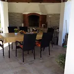 Rusula Milna (Brac)