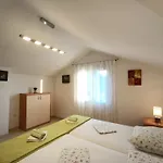 Rusula *