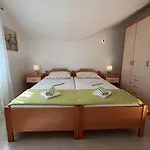 Rusula *