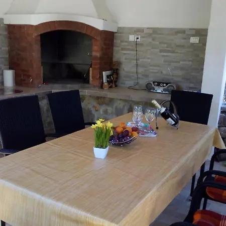 Rusula Apartamento Milna (Brac)