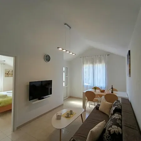 Apartment Rusula *